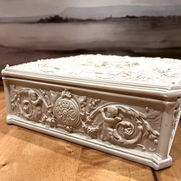 Genuine Incolay Vintage Jewelry Box Large - Picture 3 of 16